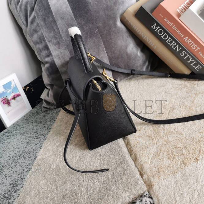 CELINE NANO BELT BAG 189003ZVA.38NO (20*20*10cm) CELINE NANO BELT BAG 189003ZVA.38NO (20*20*10cm)