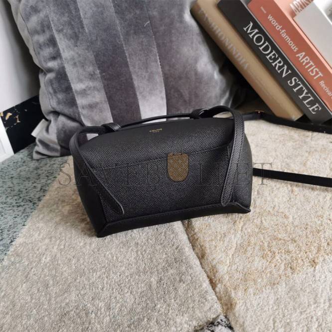 CELINE NANO BELT BAG 189003ZVA.38NO (20*20*10cm) CELINE NANO BELT BAG 189003ZVA.38NO (20*20*10cm)