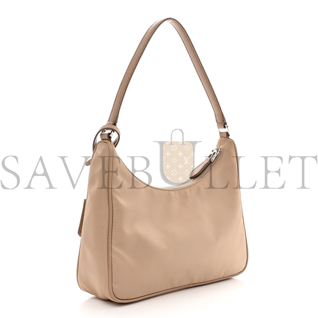 PRADA TESSUTO NYLON SAFFIANO MINI RE-EDITION 2005 BAG CAMMEO (22*17*6cm) PRADA TESSUTO NYLON SAFFIANO MINI RE-EDITION 2005 BAG CAMMEO (22*17*6cm)
