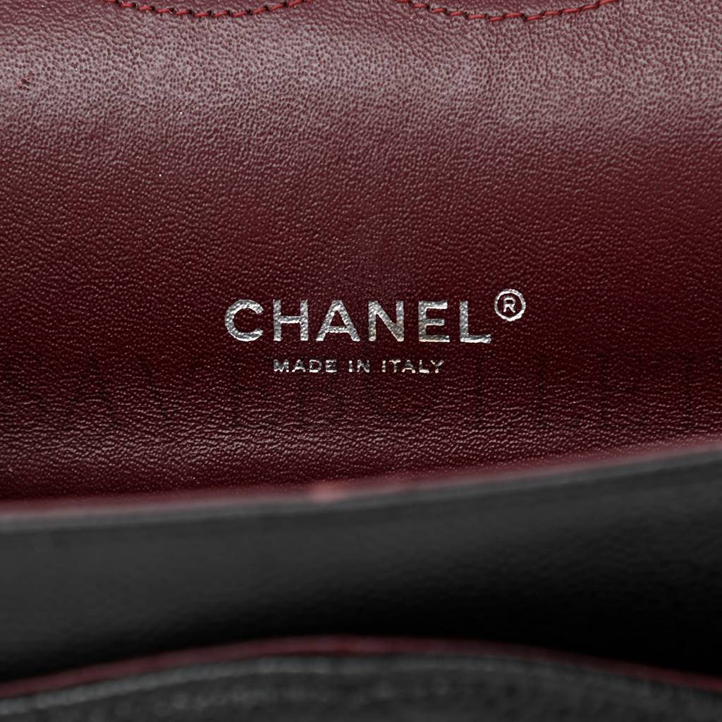 CHANEL CAVIAR QUILTED MAXI DOUBLE FLAP BLACK SILVER HARDWARE (33*24*9cm) CHANEL CAVIAR QUILTED MAXI DOUBLE FLAP BLACK SILVER HARDWARE (33*24*9cm)